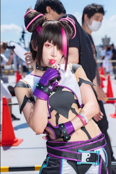 Comiket: A Marvelous Showcase of Cosplay Photos from Comiket 2023